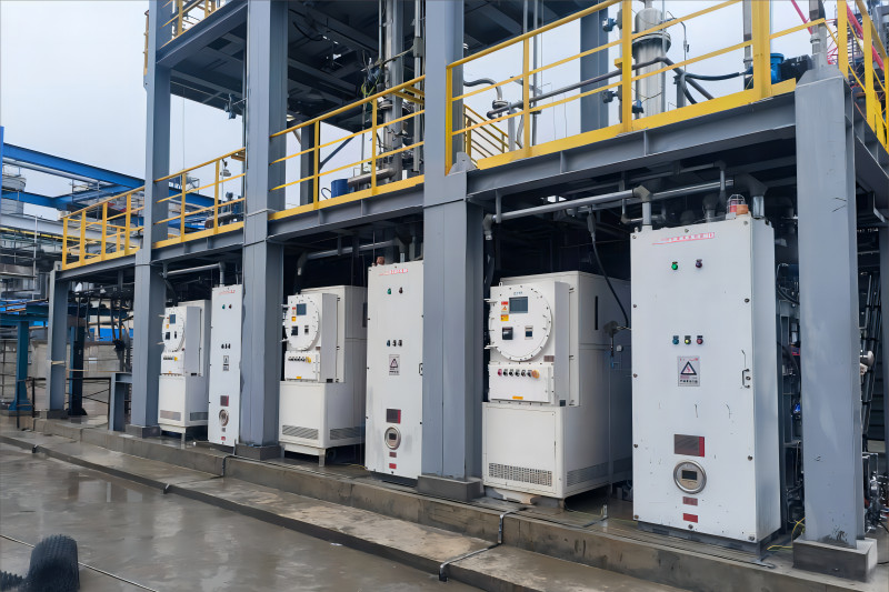 浙江某石油化工企業(yè)采購的60KW防爆加熱控溫設備已出貨 圖1