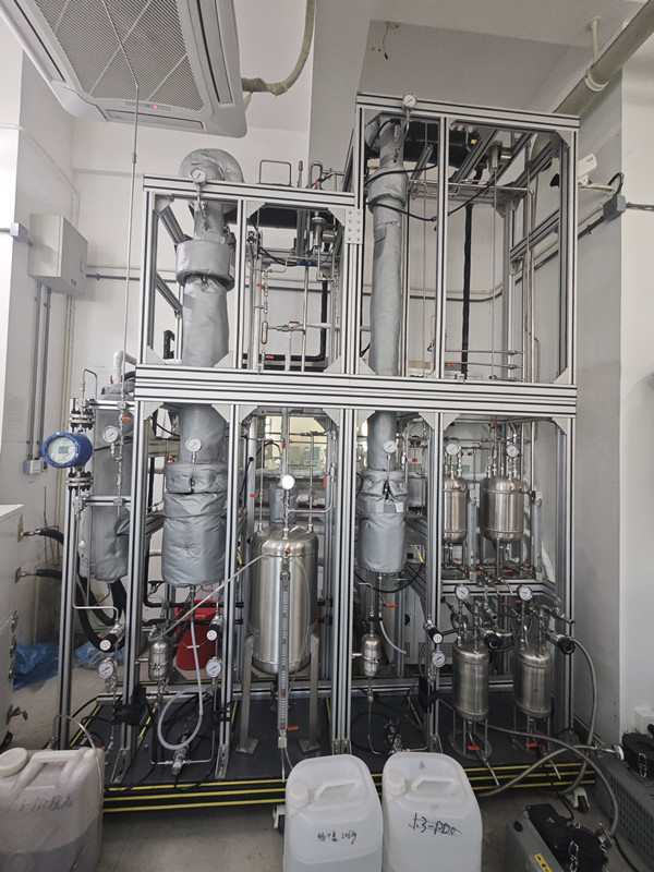 新芝阿弗斯制冷控溫系統(tǒng)設(shè)備實(shí)拍圖1