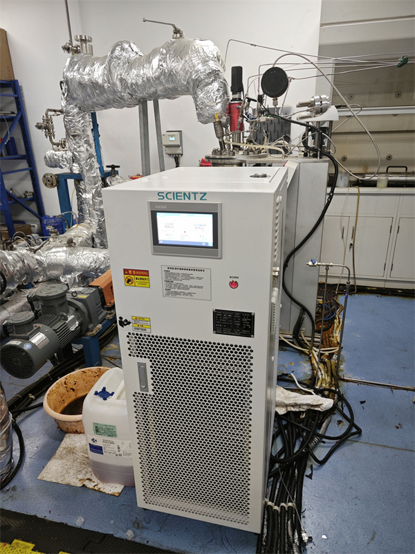 新芝阿弗斯高低溫控溫系統(tǒng)設備實拍圖2